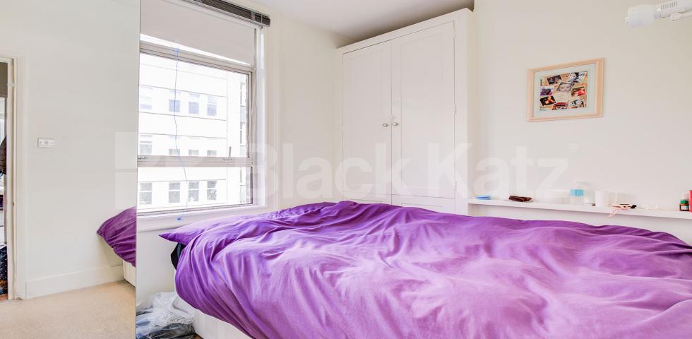 			1 Bedroom, 1 bath, 1 reception Flat			 Minford Gardens, SHEPHERDS BUSH